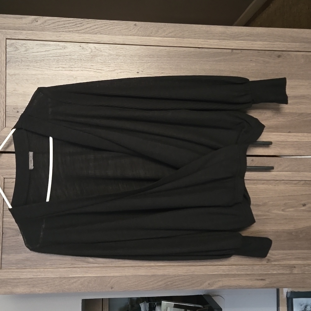 ZARA BLACK RIBBED WRAP TOP WITH LANTERN SLEEVES
